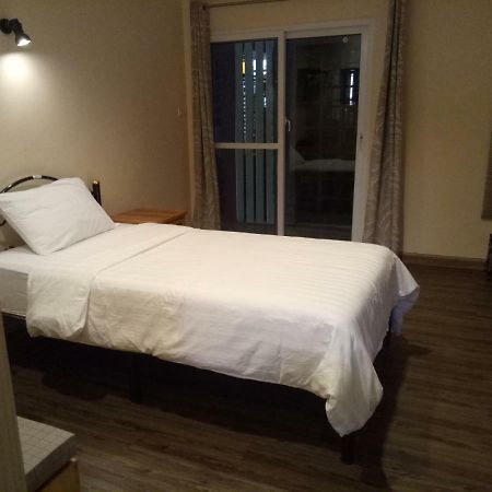 Little Guest House Hotel Chiang Mai Dış mekan fotoğraf