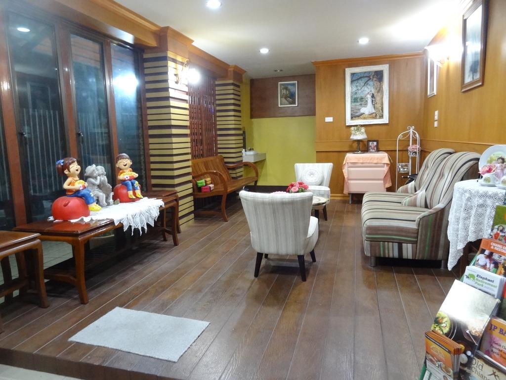 Little Guest House Hotel Chiang Mai Dış mekan fotoğraf