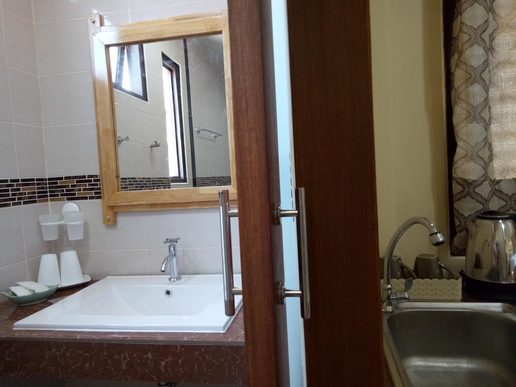 Little Guest House Hotel Chiang Mai Dış mekan fotoğraf